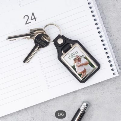 Llavero personalizado metálico rectangular polipiel